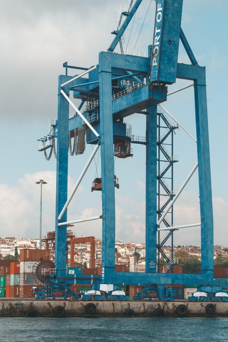 How Are Shipping Containers Moved